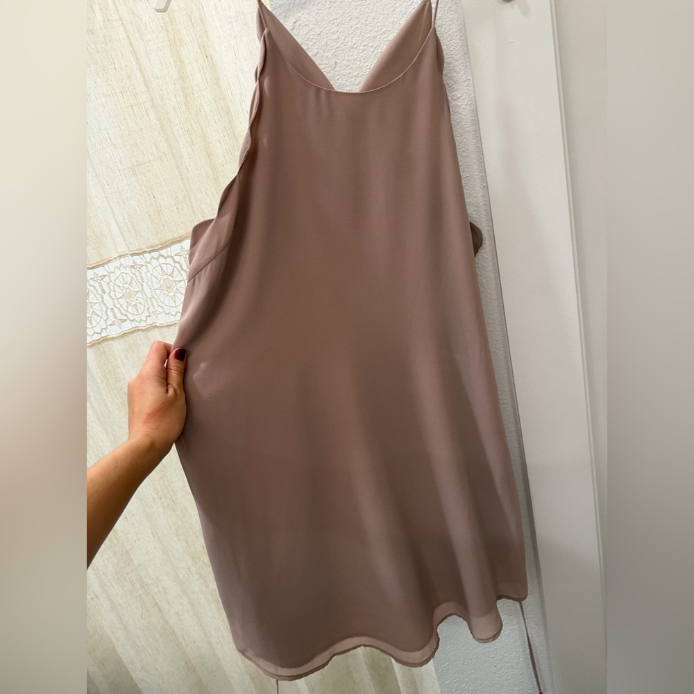 Elegant Sleeveless Tan Dress